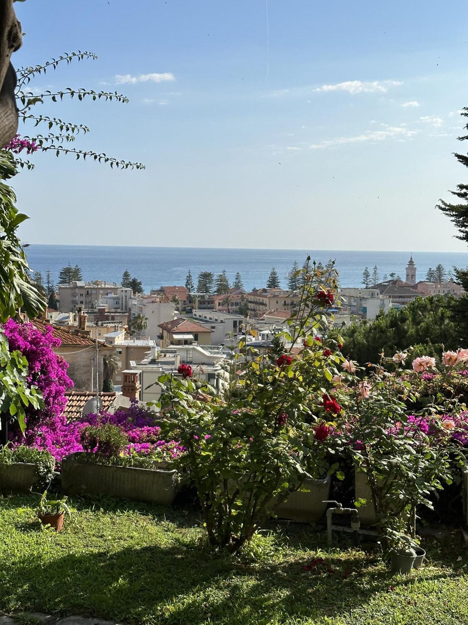 Le Rose Di Emma Villa Bordighera Eksteriør billede